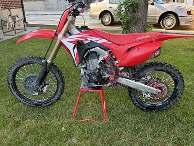 2018 Honda CRF450R Dirt Bike - 41 Hrs, Pro Taper, Yoshimura, Tusk Wheels