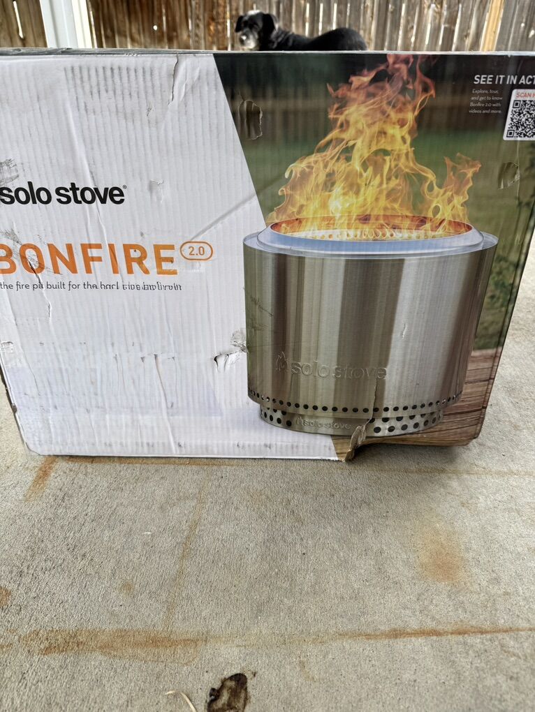 Solo Stove Bonfire 2.0 Smokeless Firepit & Cover