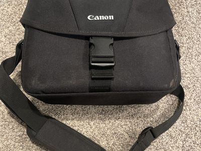 Canon Black Camera Shoulder Bag with Adjustable Strap and Padded Interior