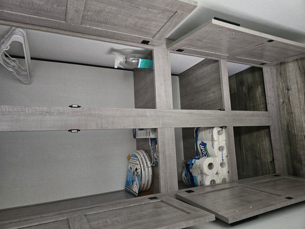 Main image 10