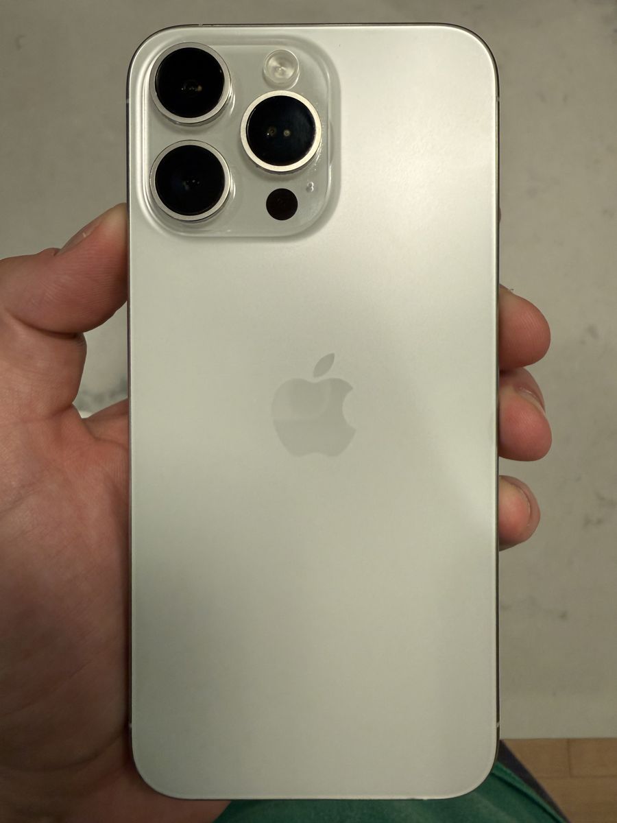 Apple iPhone 15 Pro Max 512GB Unlocked - White Titanium
