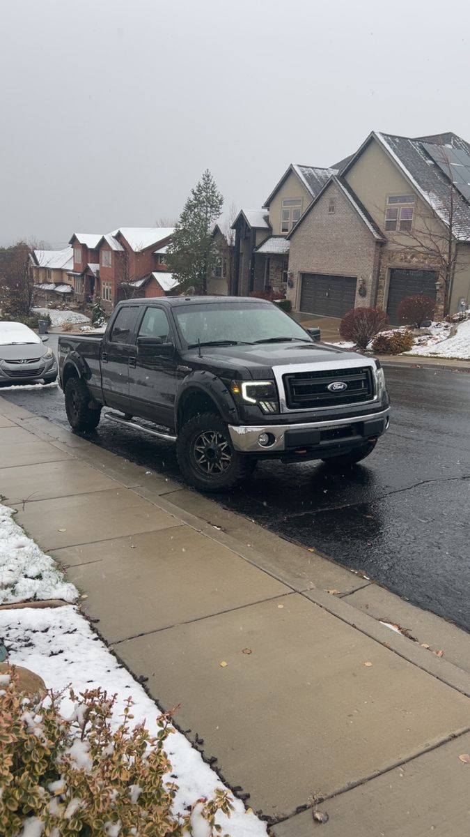 2010 FORD F150 Lariat