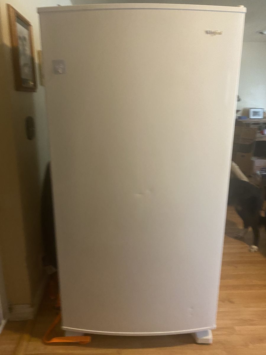 Main image 3