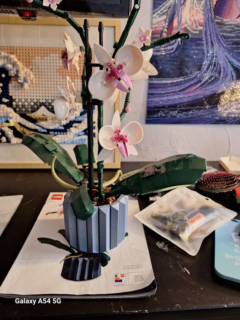 LEGO Creator Expert Orchid Botanical Collection Set 10311 - Fully Assembled Display Model