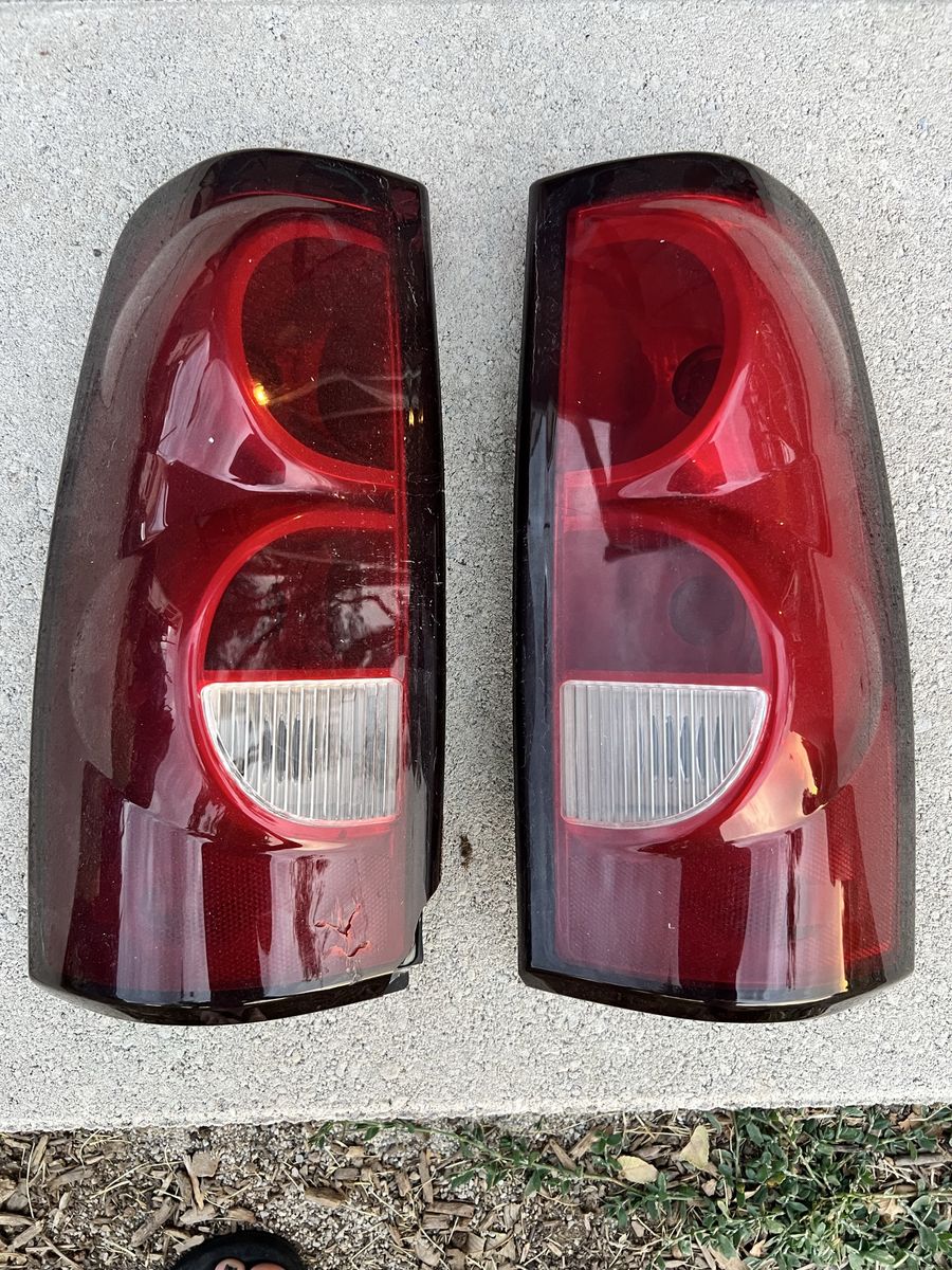 Used Tail Light Pair for GMT800 Silverado Sierra (00-06), Red, Driver & Passenger Side