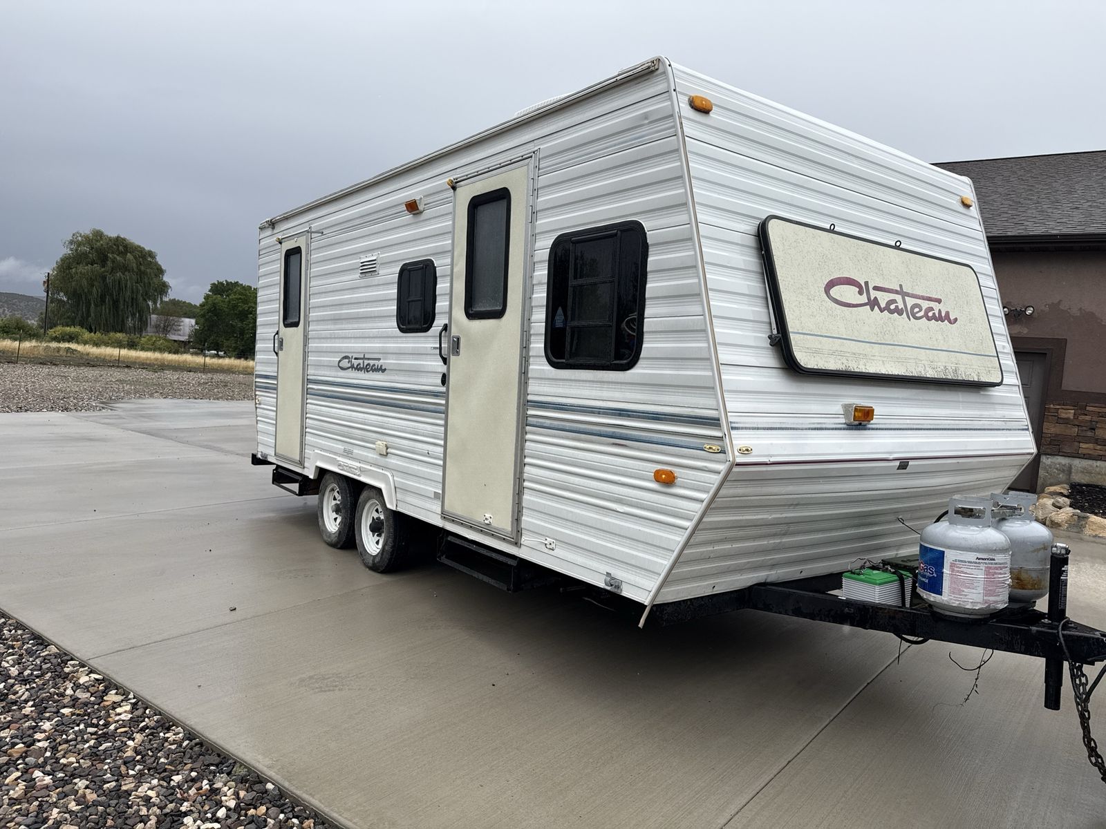 22ft Camp Trailer