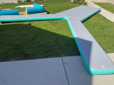 Inflatable boat dock