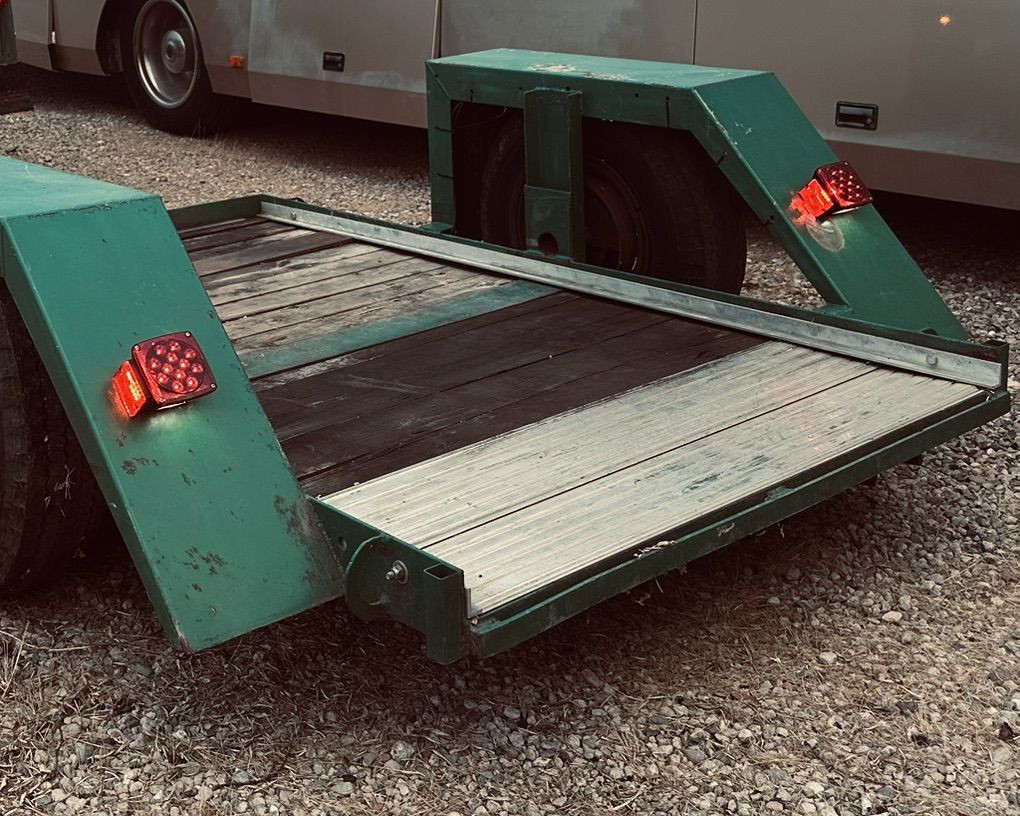 Single Axle Tilt 3K Trailer