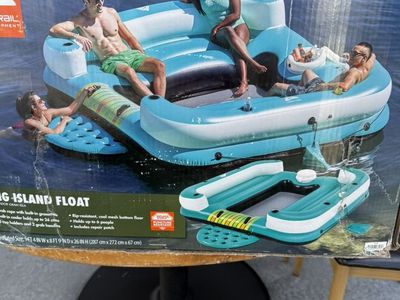 Lake 8 Person Float