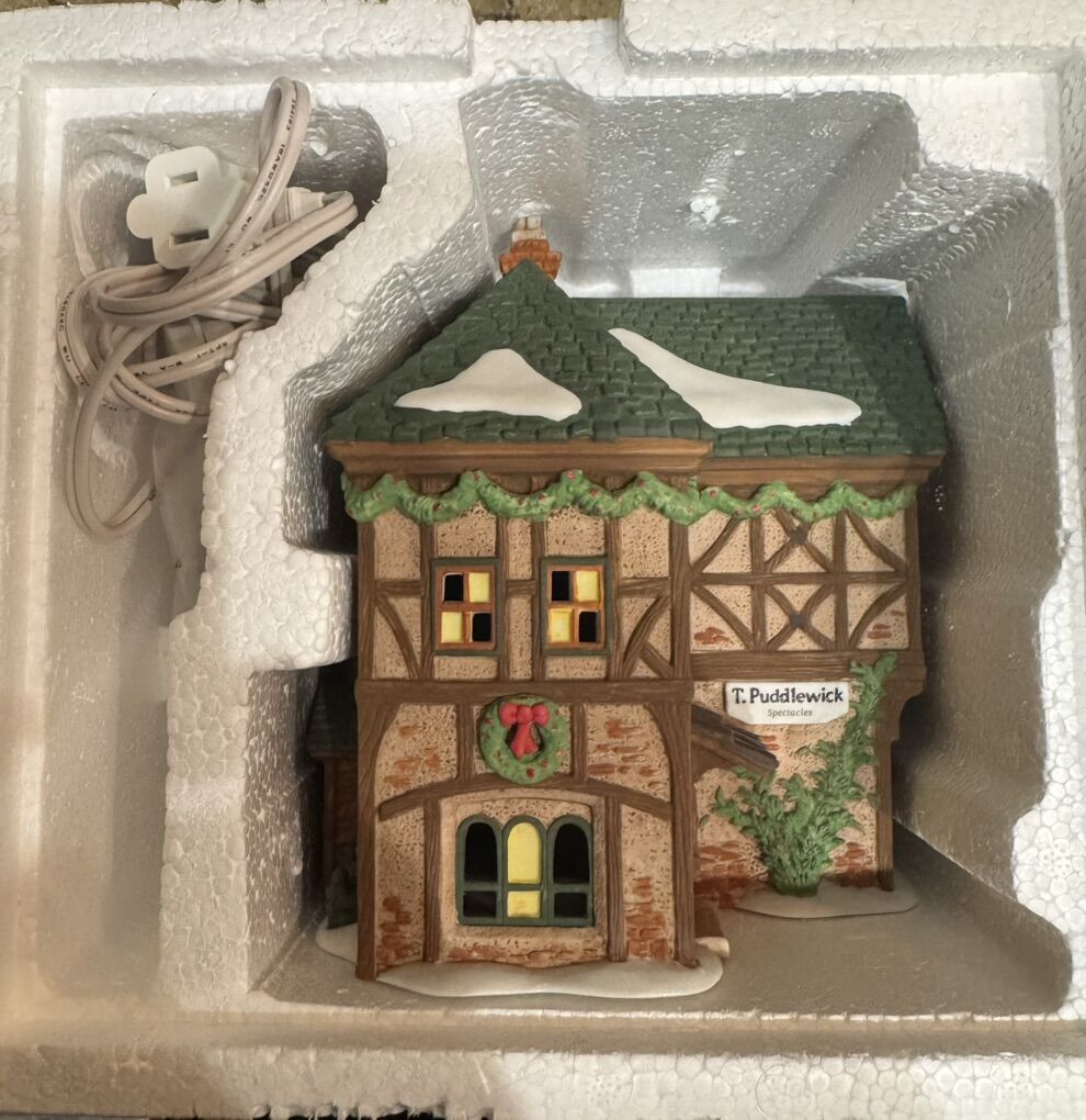 T. Puddlewick Spectacle Shop PorcelainHouseDept 56