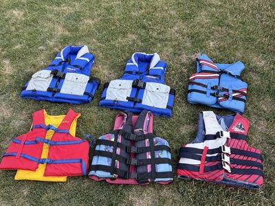 Assorted Adult Life Vests - Stearns, O'Brien & Full Throttle (Various Sizes)