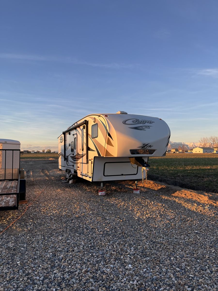Cougar Keystone X-Lite 5th Wheel