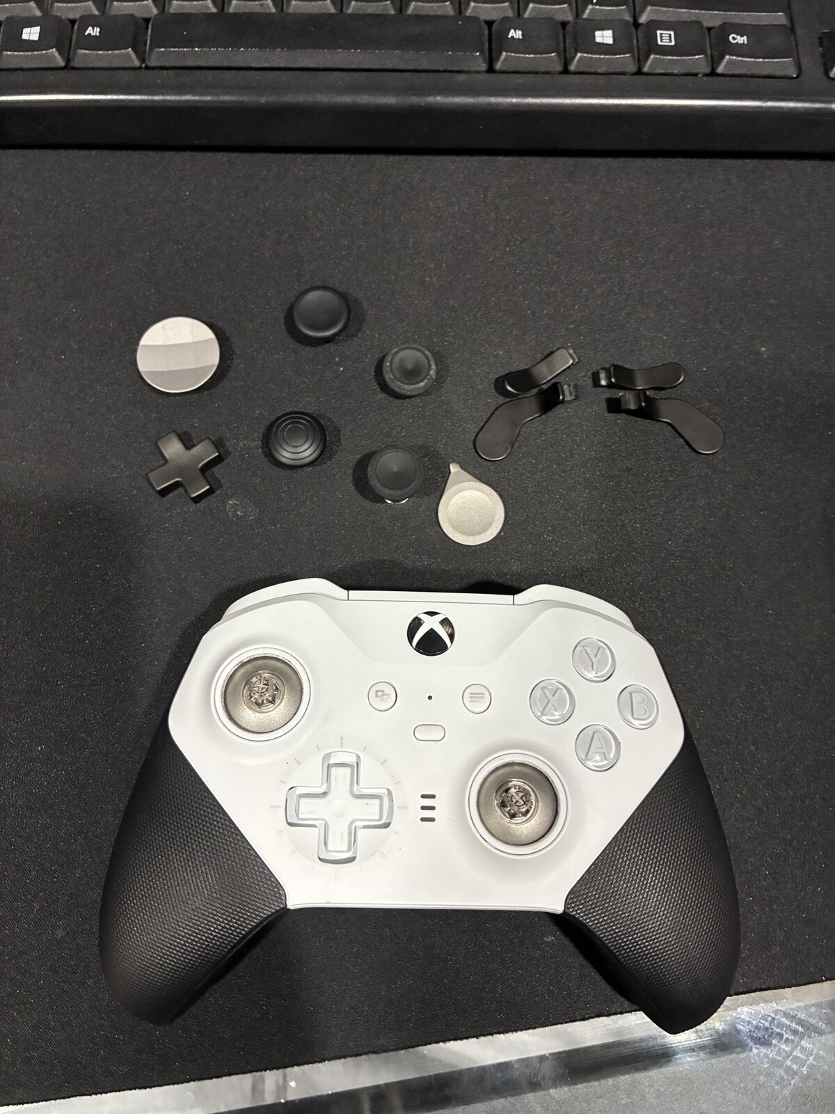 Xbox Elite Series 2 Core Controller – White – w/ Box