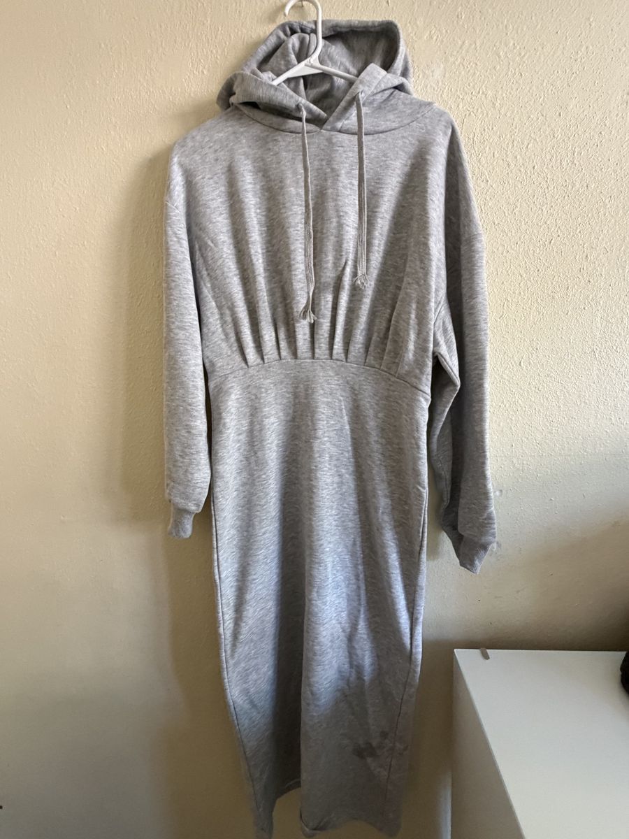 Woman’s size 8 hoodie dress