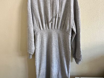 Woman’s size 8 hoodie dress