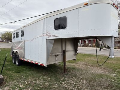 1998 Sooner Aluminum Horse trailer
