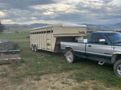 1995 Trails West stock trailer