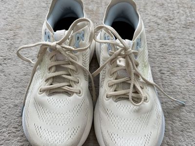 Brooks Women’s Adrenaline GTS 25 Supportive Running and Walking Shoes - Light Tan/Skyblue, US Size 8