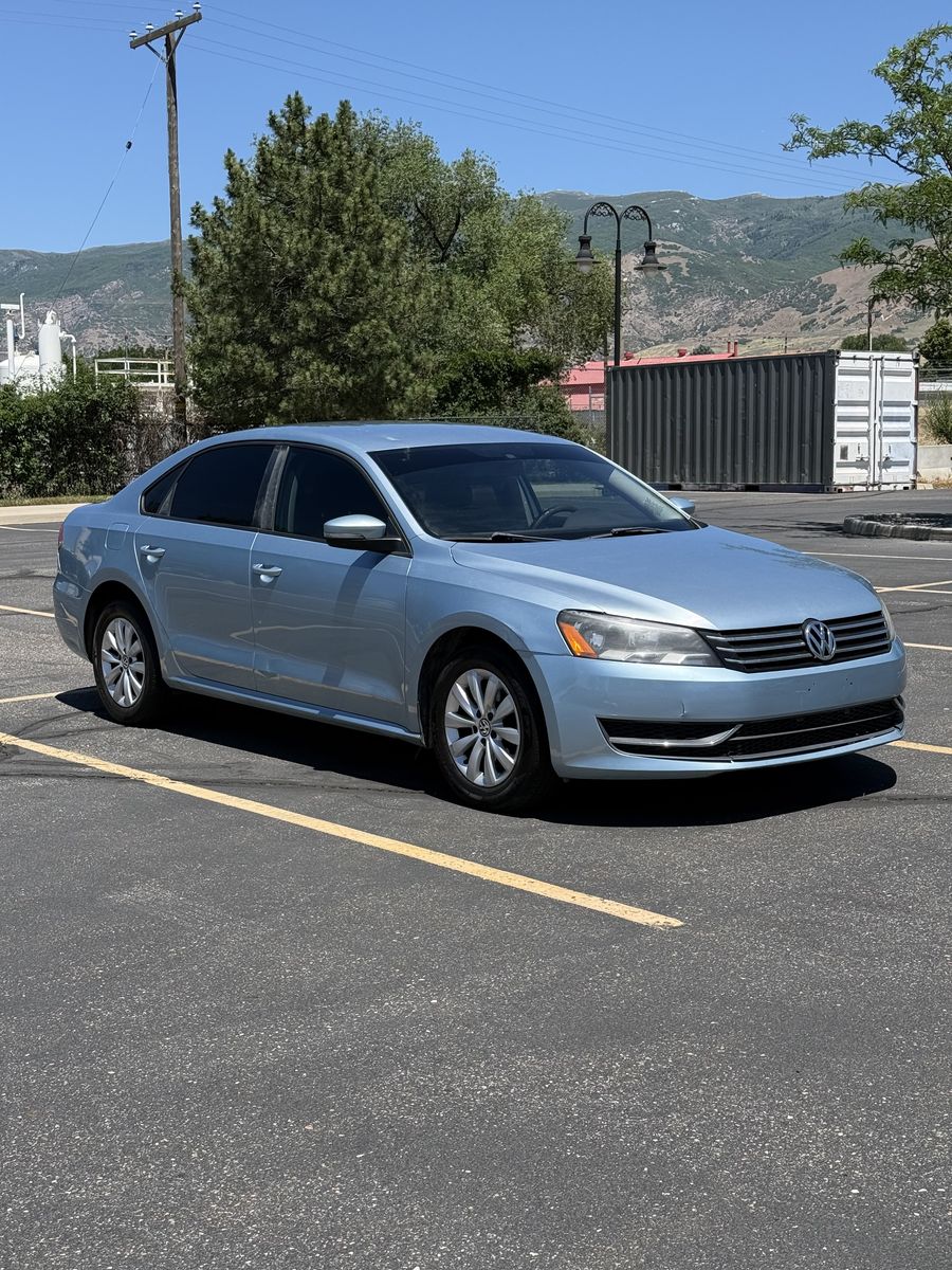 2013 Volkswagen Passat 2.5L S
