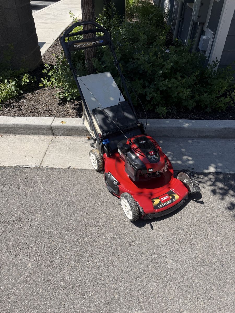 Toro Recycler Self Propelled Lawn Mower