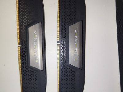 2x16GB Corsair Vengeance DDR5-5600