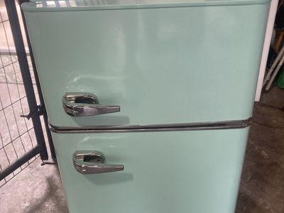Mini fridge