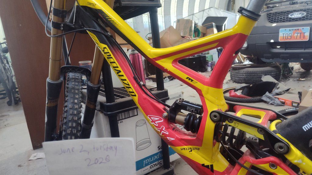 Specialized Full Suspension Mountain Bike with Cane Creek Double Barrel Rear Shock