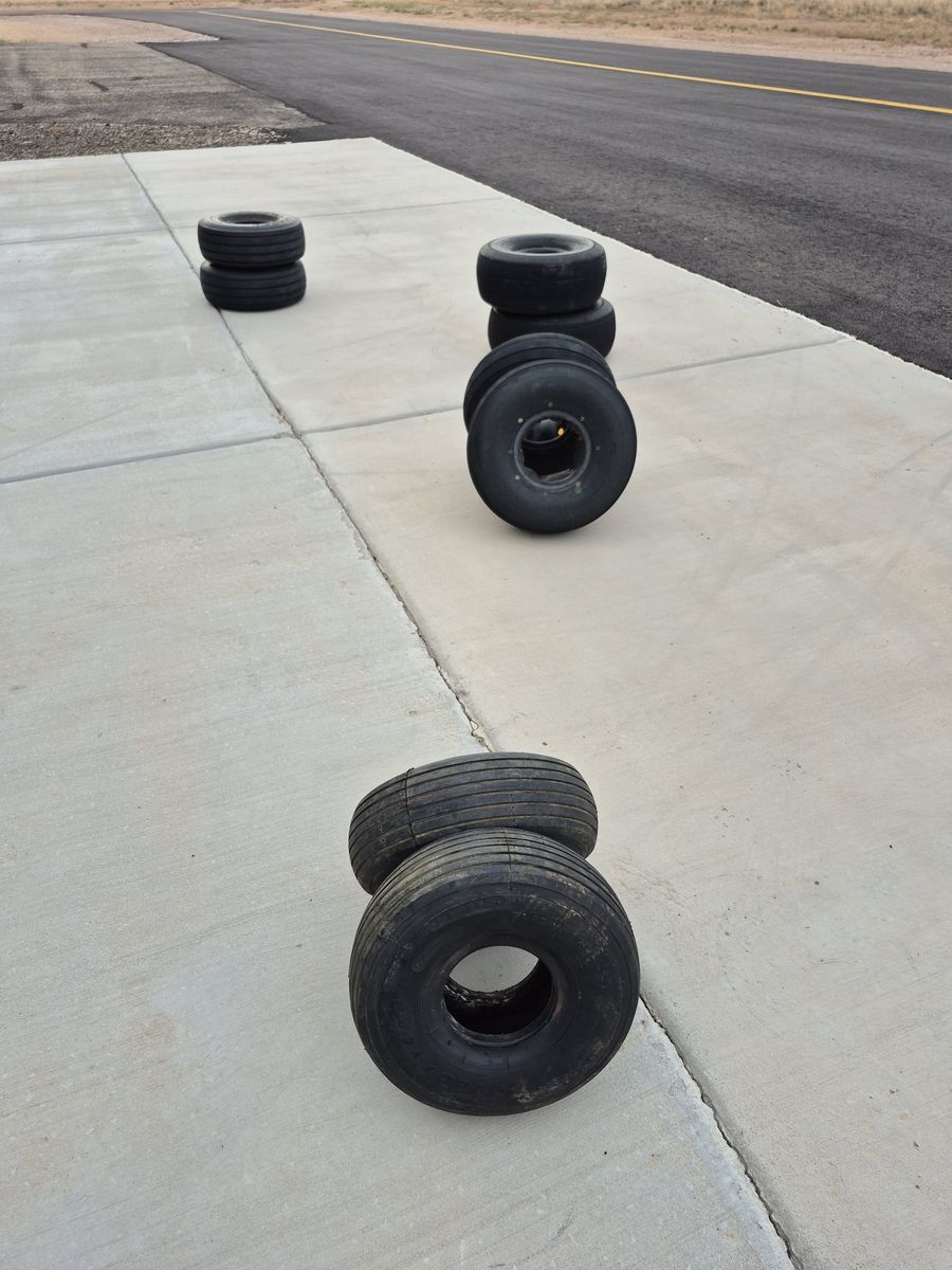 Airplane tires for sale