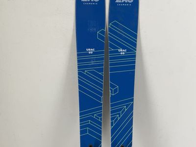 2023 Zag Women's UBAC 89 w/ Dynafit Backlight Long Travel w/ Zag UBAC Climbing Skins