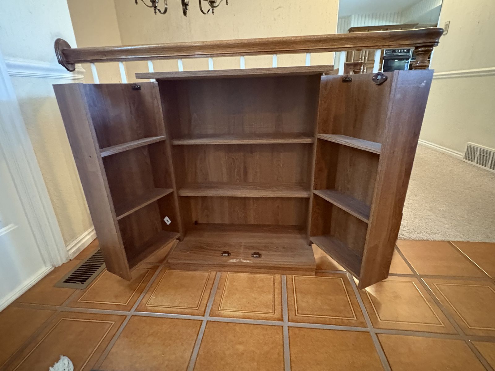 Vintage Locking Storage Cabinet with Key – Multipurpose Organizer $60 cash/venmo in Draper