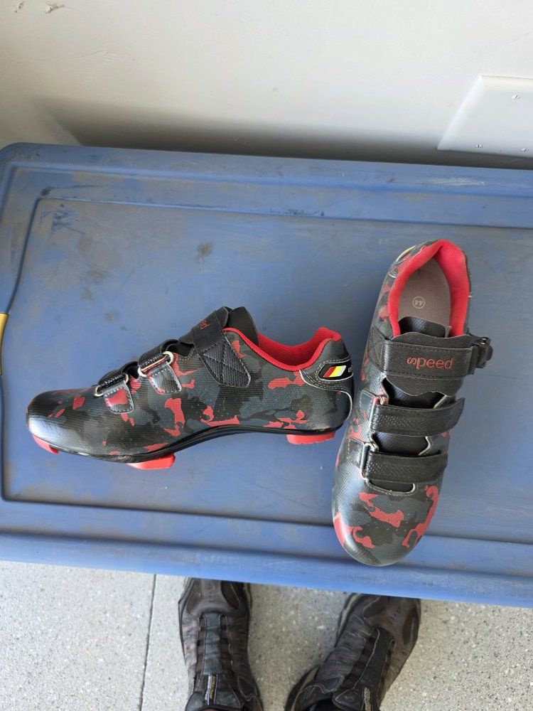 Keskoo Unisex Cycling Shoes C., Outdoor Pedal, Red M9.5 Compatible with Road & Mountain Cleats