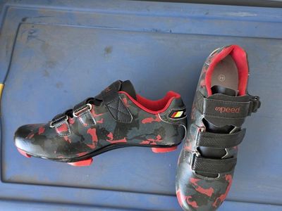 Keskoo Unisex Cycling Shoes C., Outdoor Pedal, Red M9.5 Compatible with Road & Mountain Cleats