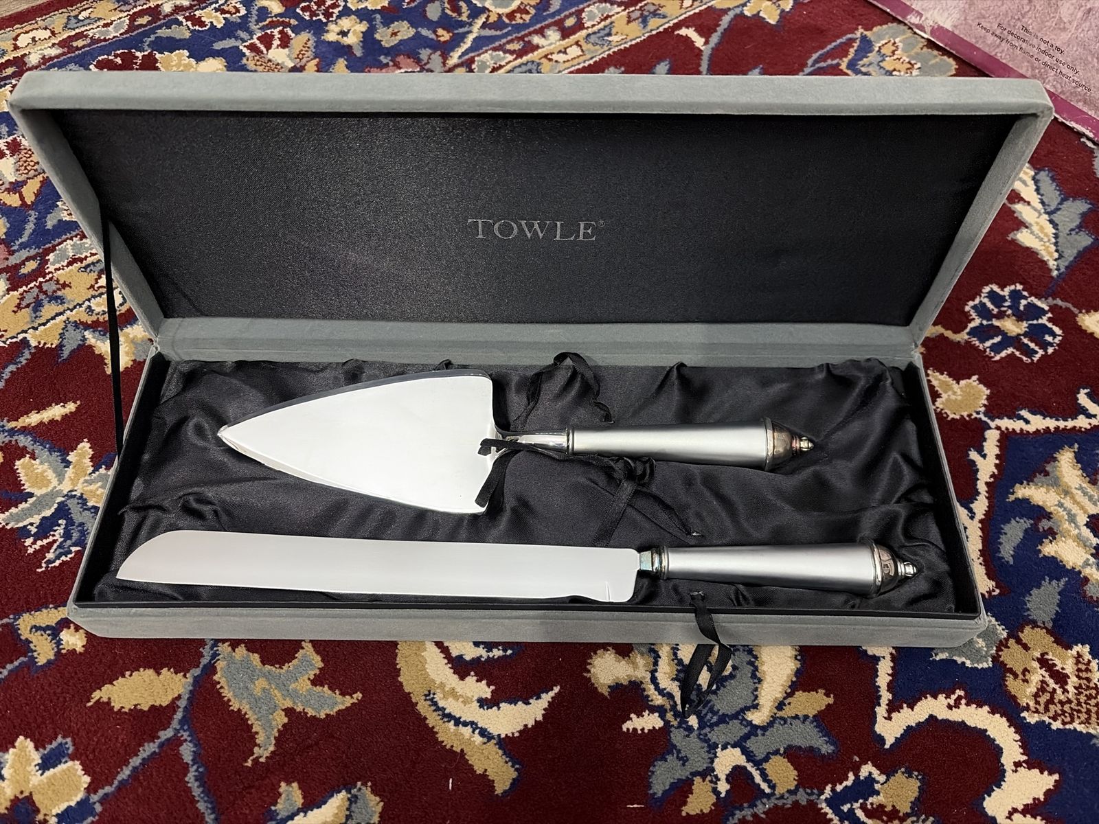New Silverplated Copenhagagen Bridal Cake/knife