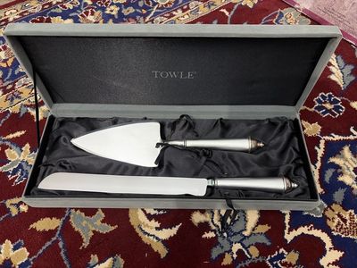 New Silverplated Copenhagagen Bridal Cake/knife