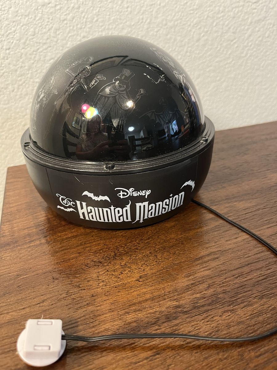 Gemmy Disney Haunted Mansion Halloween Shadow Light Projector