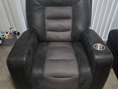 Super Comfortable Recliner