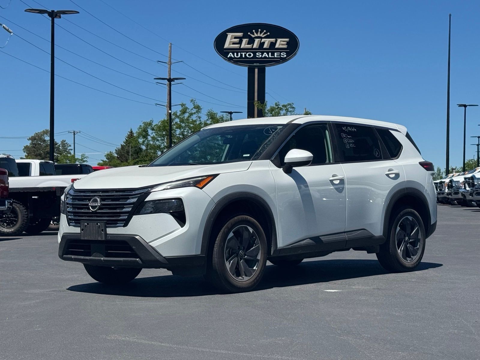 2024 Nissan Rogue SV