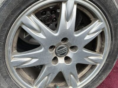 05 Volvo S60 Wheels 3 For $50 Each