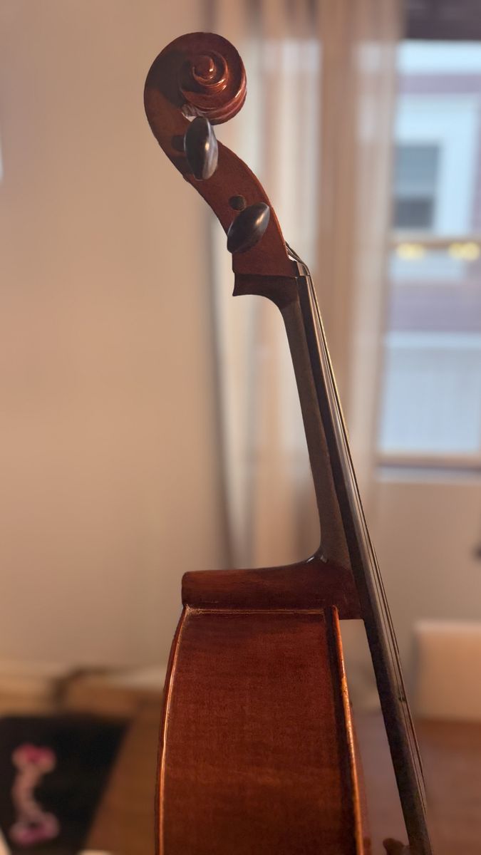 Main image 3