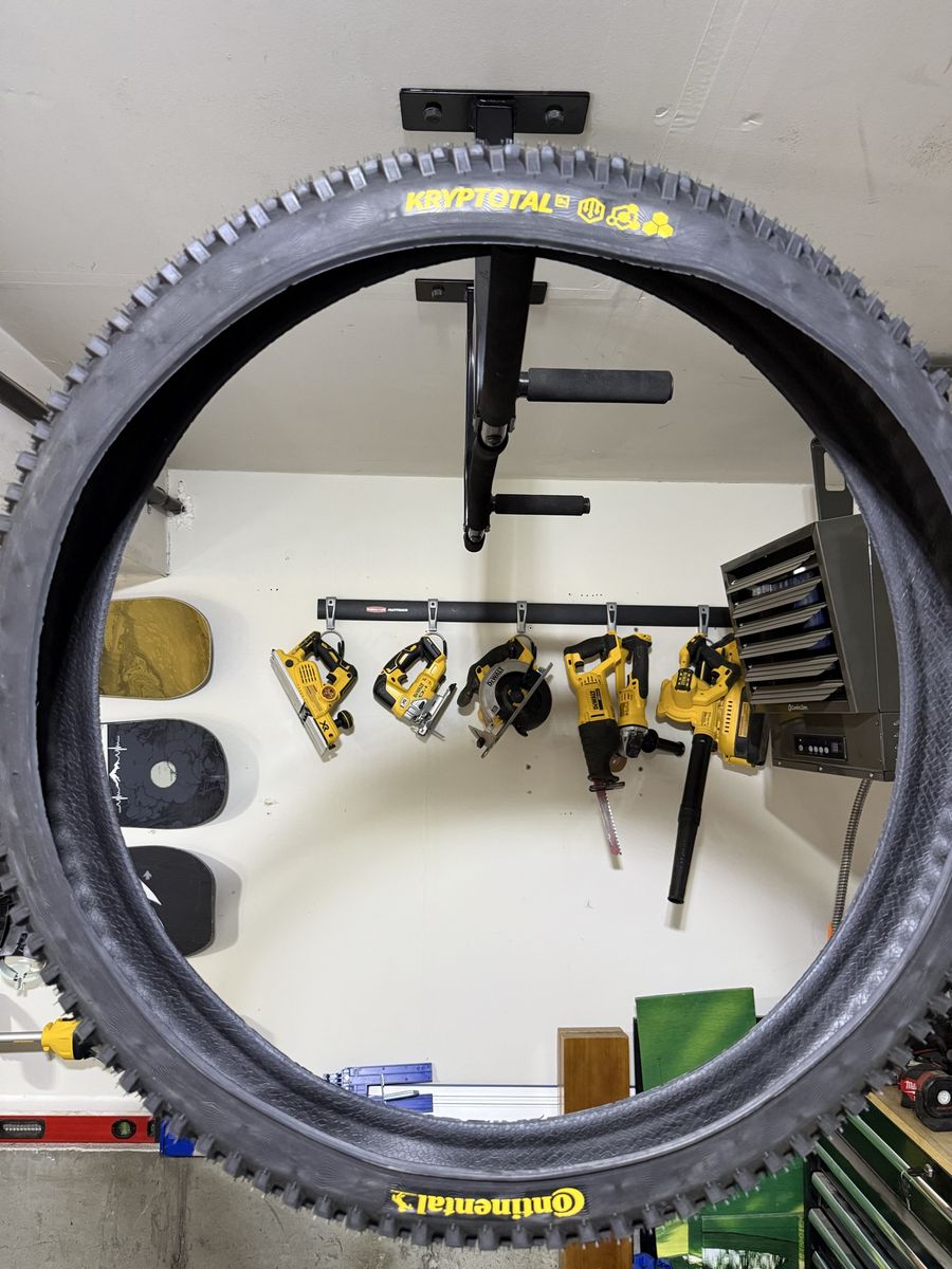 Continental Kryptotal Rear Tire 29x2.4