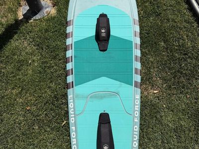 Complete Liquid Force Wake Hydrofoil Package – Board + Mast/Wings + Bags