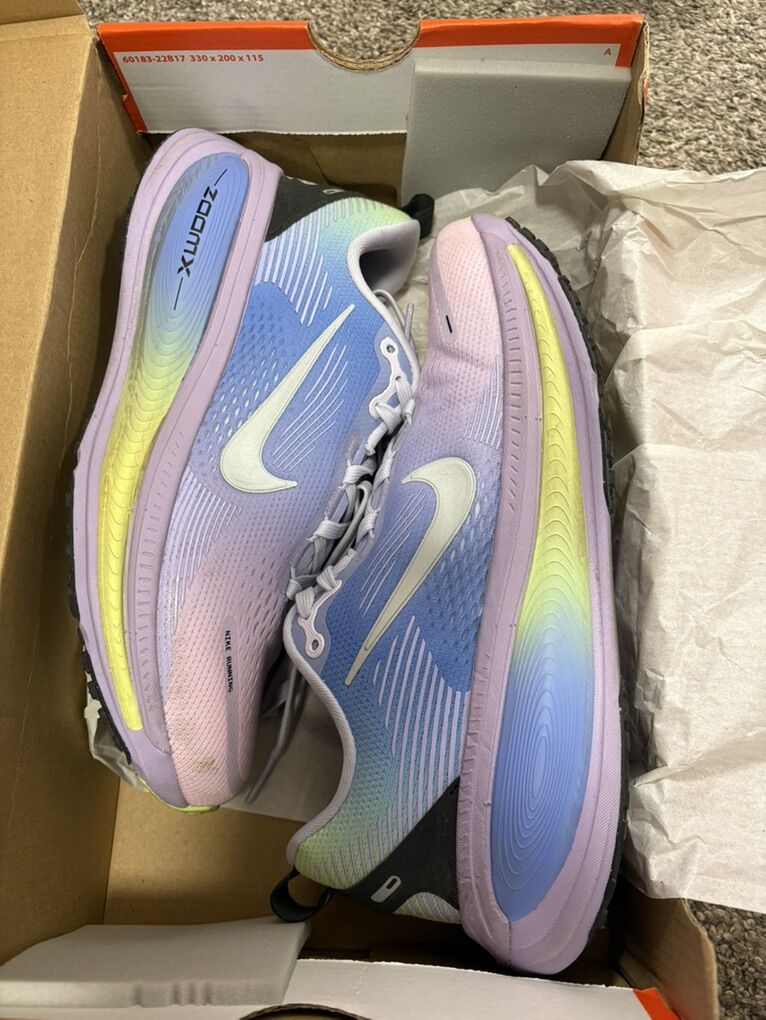 Woman’s NIKE Vomero 18 SE Running shoes