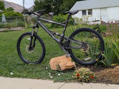 Haro Sonix VL 120 full suspension mountain bike