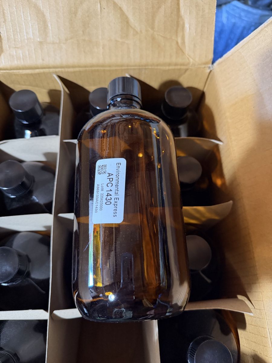 Environmental Express Boston Round Glass Bottle, Amber, Level 1, 1000 mL; 12/CS 32 oz  For Samples