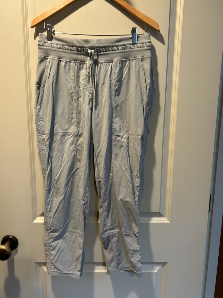 Lululemon Crop Pant Mid Rise Adjustable Size 8