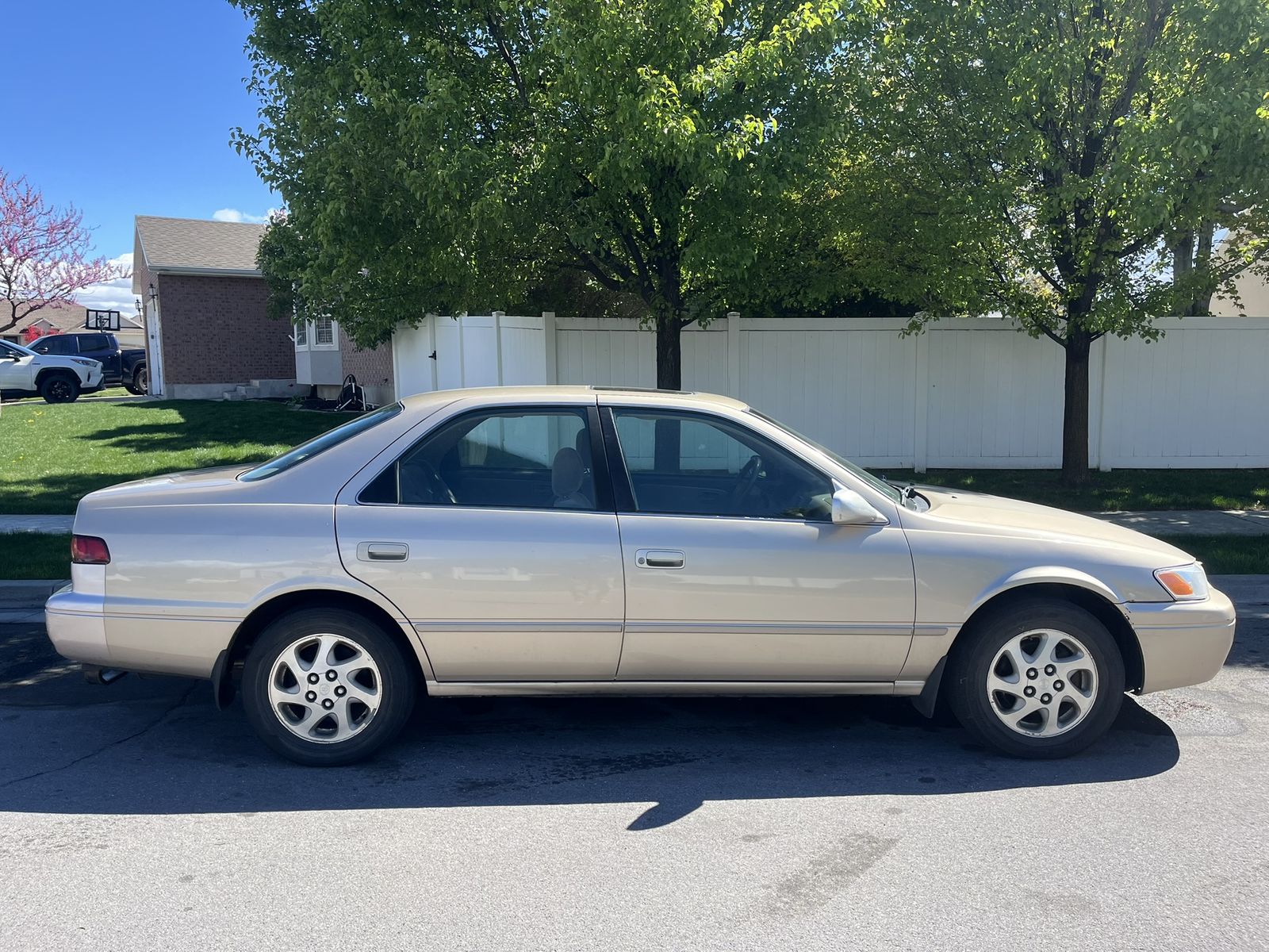 1999 Toyota Camry LE V6