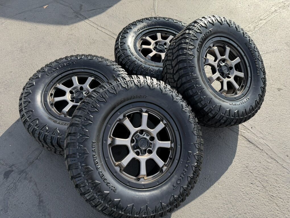 17 Ultra 5 Lug 5x5 Jeep 33 Patriot R/T 285/70R17