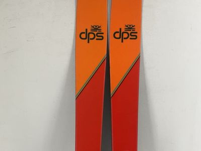 2022 DPS Pagoda 100 RP w/ Cast Freetour Pivot 15 Bindings w/ DPS Climbing Skins
