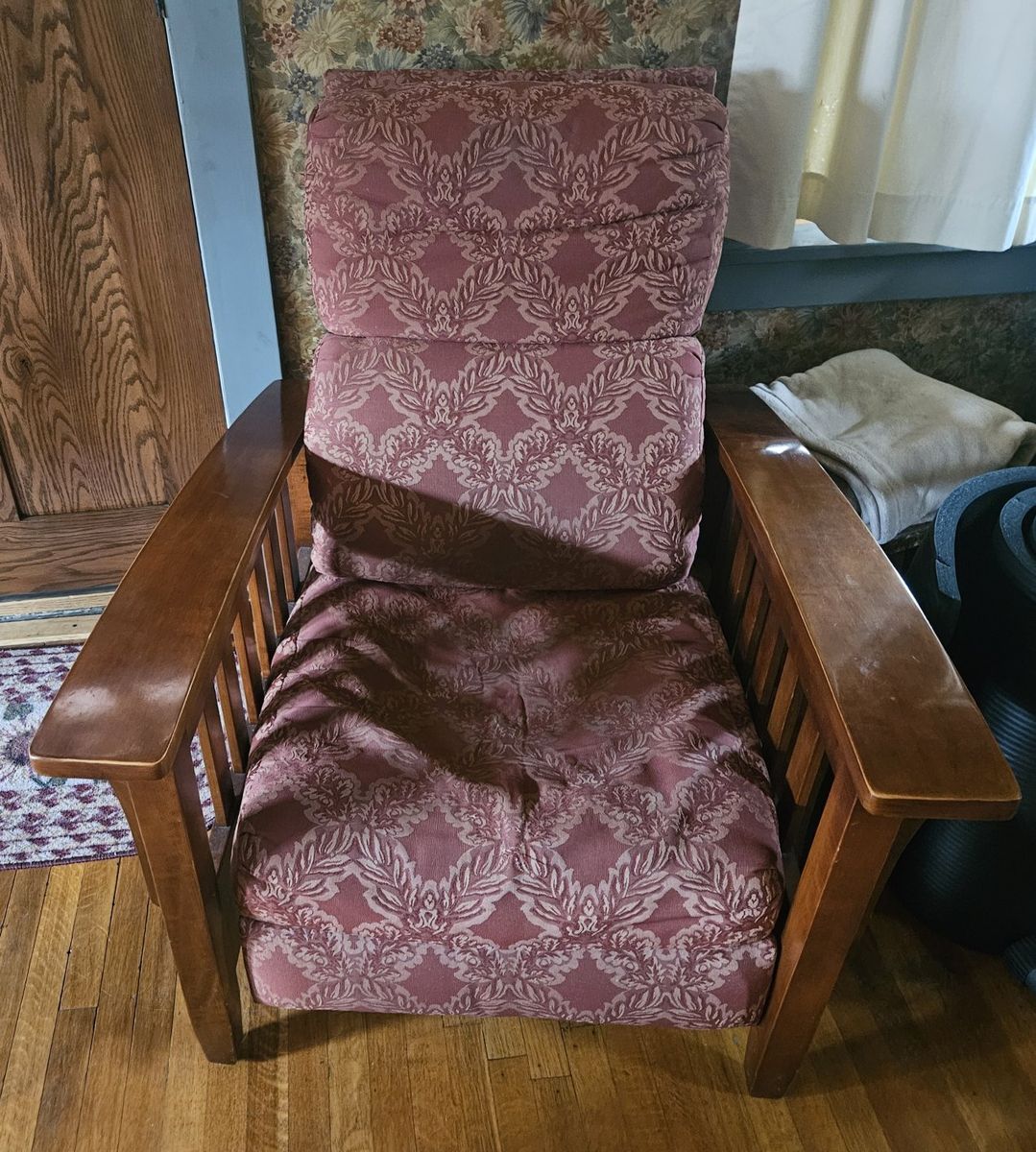 Main image 3