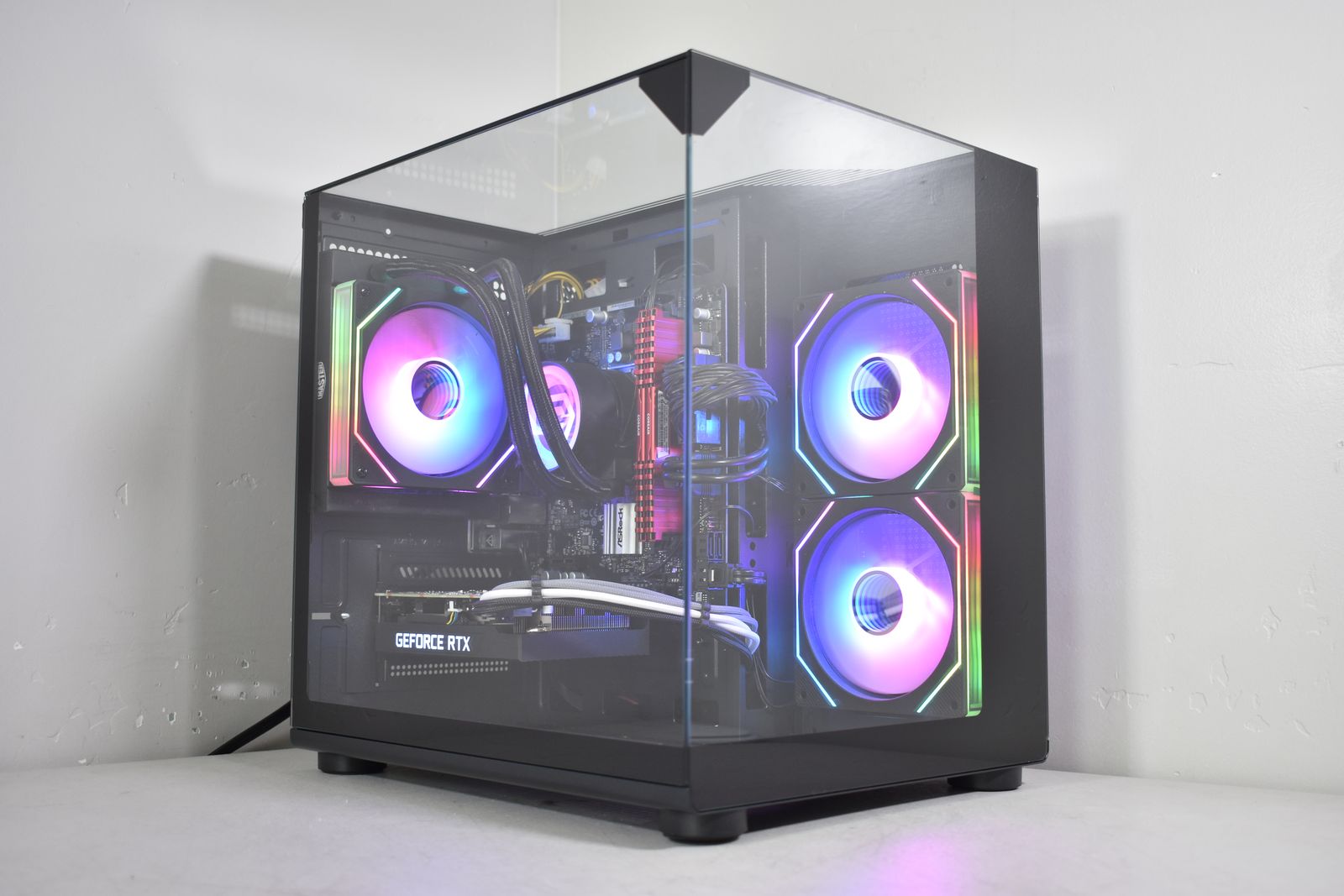 Liquid-Cooled Gaming - i5-10400F, RTX 3050, 16gb Ram, Windows 11